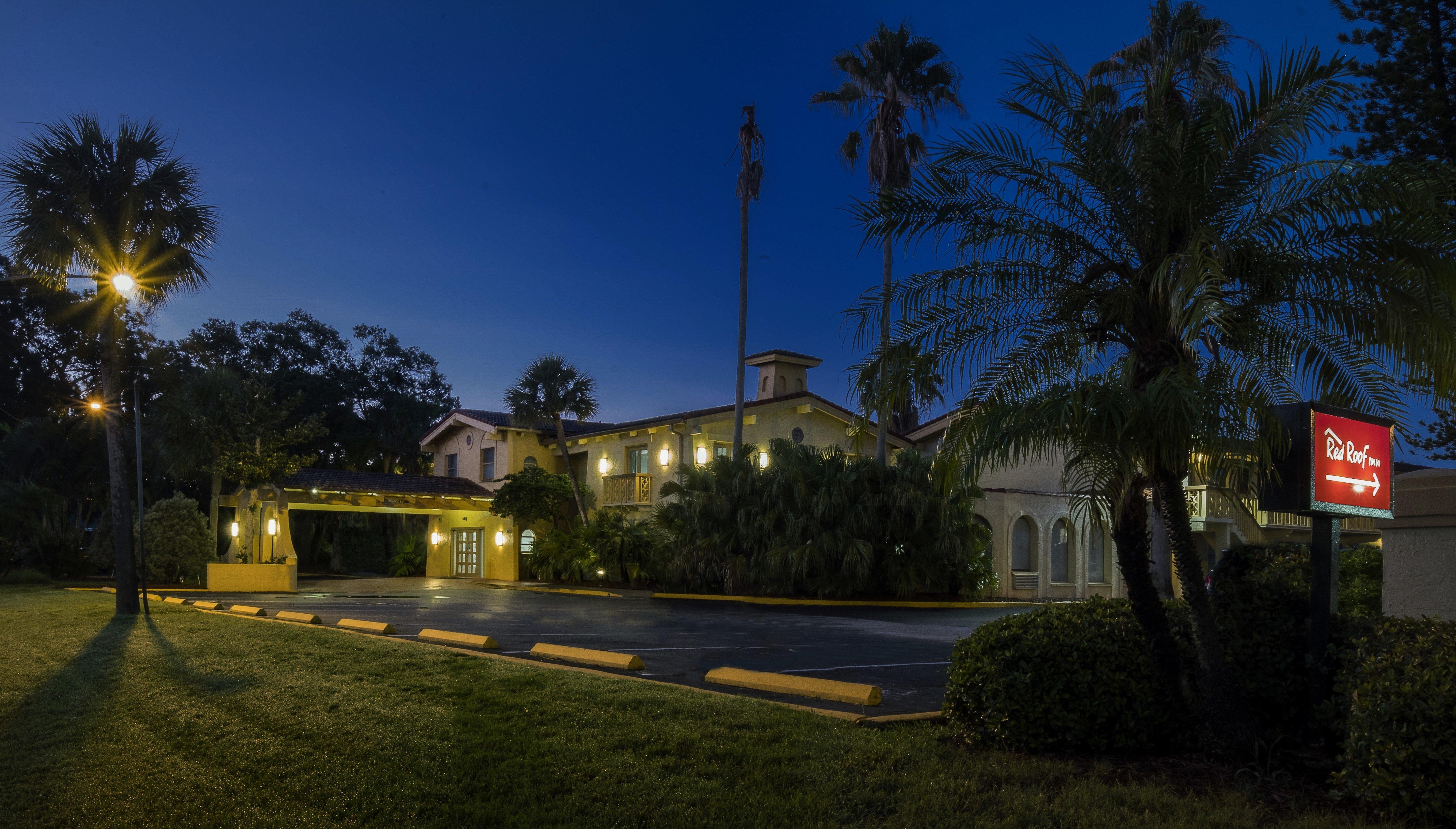 Red Roof Inn Tampa Bay - San Petersburgo Exterior foto