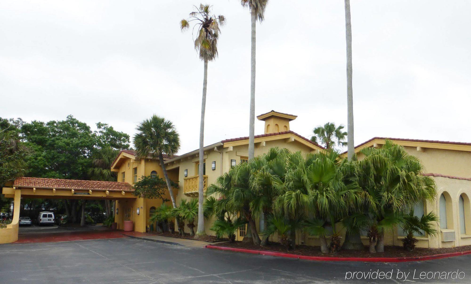 Red Roof Inn Tampa Bay - San Petersburgo Exterior foto